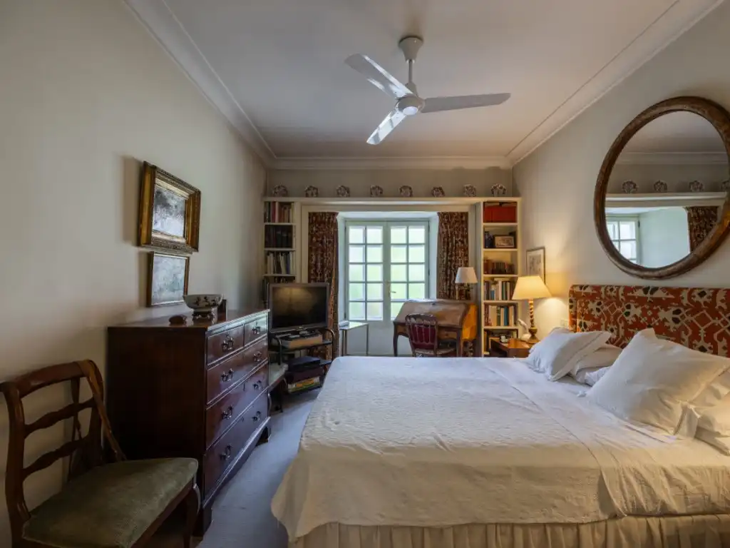 Habitación de Casa o chalet en venta en Madrid con Balcón