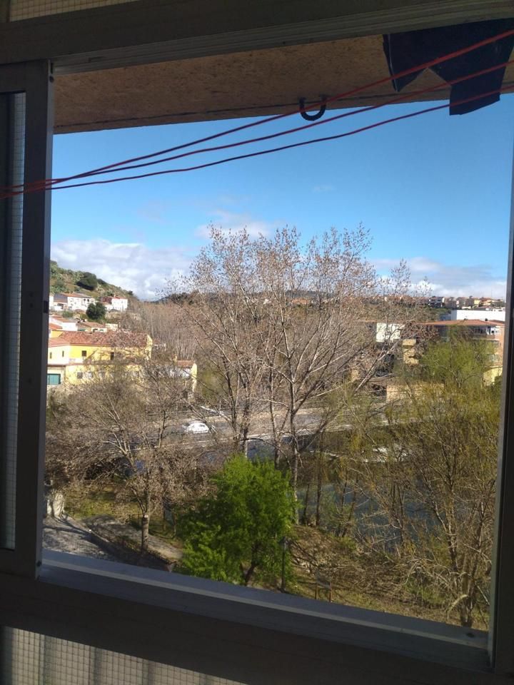 Vista exterior de Pis en venda en Plasencia