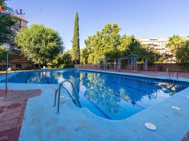 Piso con balcón en venta en Zaidín