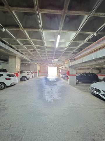 Garaje en Venta en Calle Gamonal en Ensanche de Vallecas - La Gavia