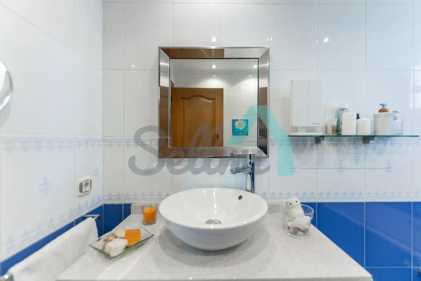 Baño de Piso en venta en Oviedo  con Calefacción, Parquet y Trastero
