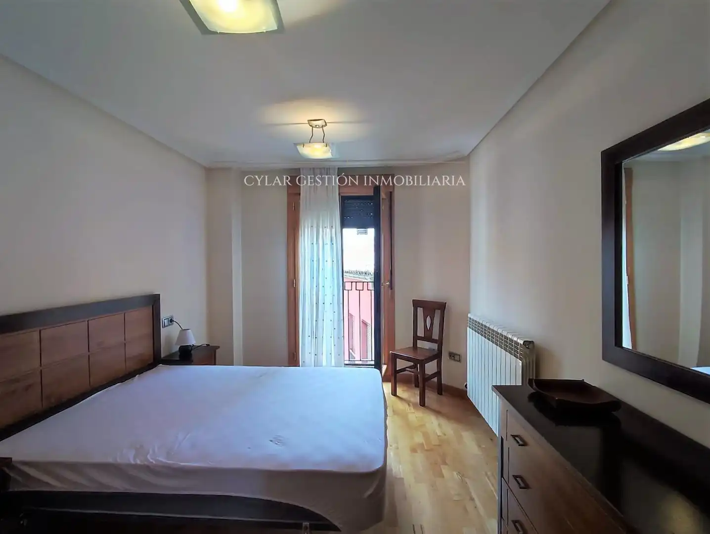 Bedroom of Flat for rent in Salamanca  with Heating, Parquet flooring and Terrace