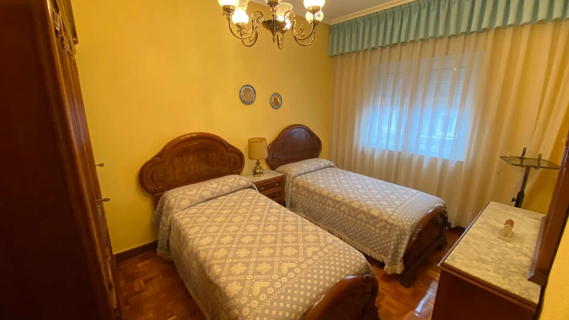 Bedroom of Flat for sale in San Martín del Rey Aurelio  with Parquet flooring, Storage room and Furnished