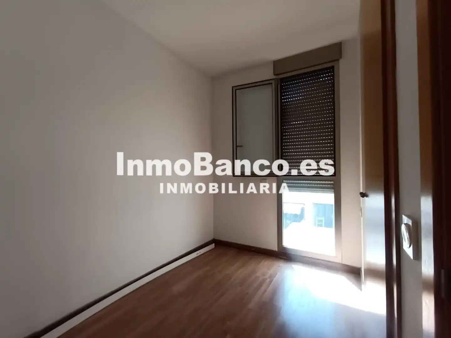 Bedroom of Detached homes for rent in La Pobla de Vallbona  with Air Conditioner, Heating and Terrace