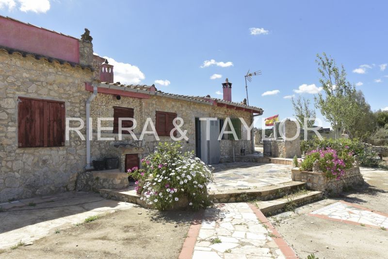 Vista exterior de Finca rústica en venda en Sant Llorenç des Cardassar