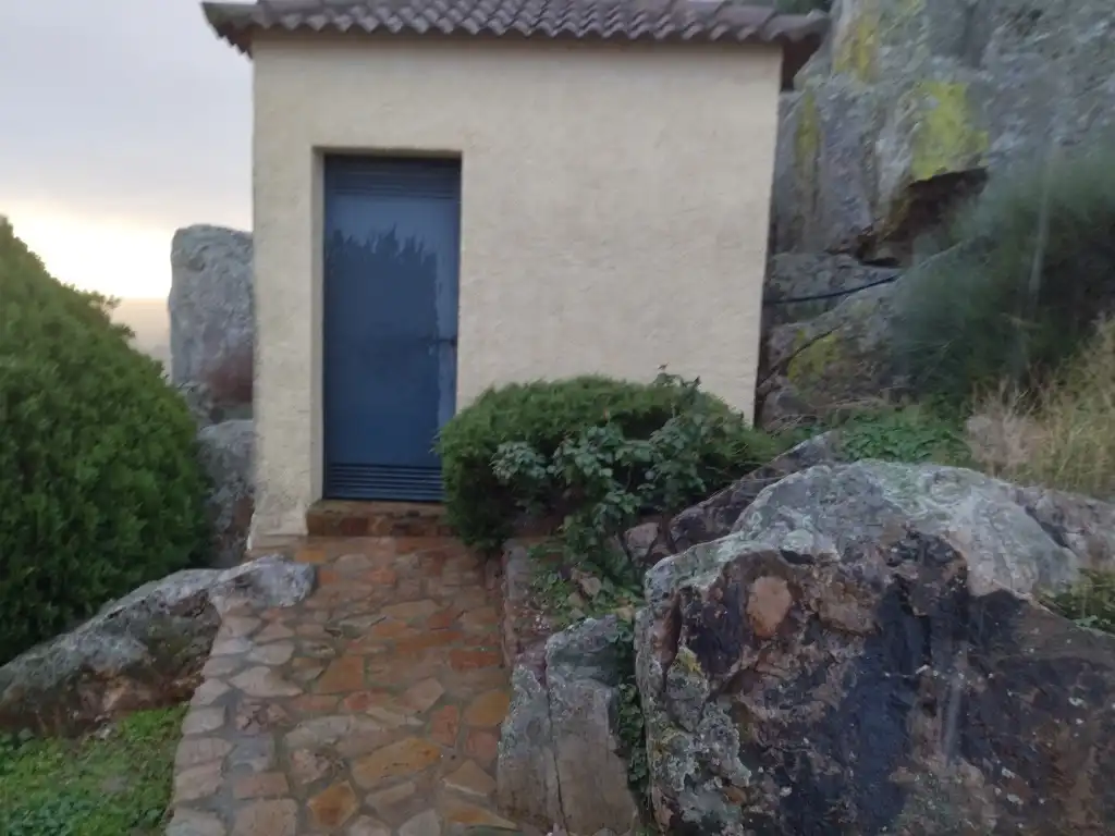 Vista exterior de Casa o xalet en venda en Medellín amb Aire condicionat, Calefacció i Jardí privat
