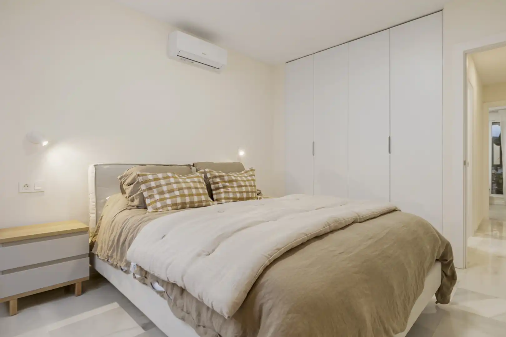 Apartamento con ascensor en venta en Estepona Pueblo, imagen 25