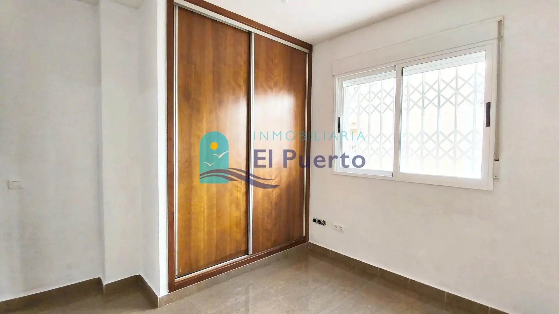 Dormitori de Apartament en venda en Mazarrón amb Alarma