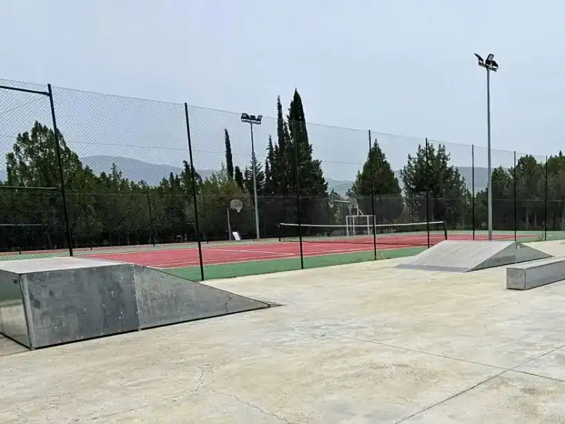 Vista exterior de Casa o xalet en venda en Duruelo amb Piscina