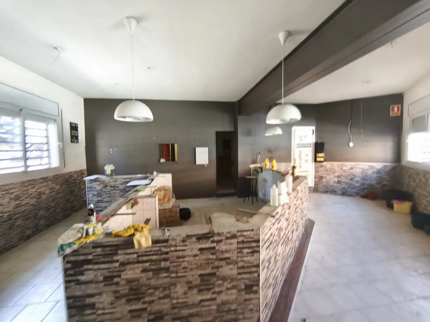 Local comercial en venda a Canovelles
