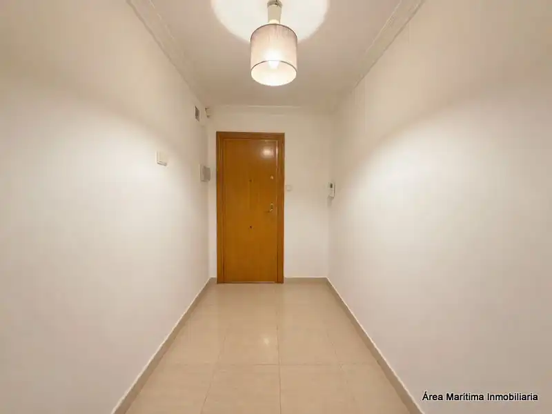 Piso de alquiler en Valencia con Aire acondicionado, Calefacción y Horno