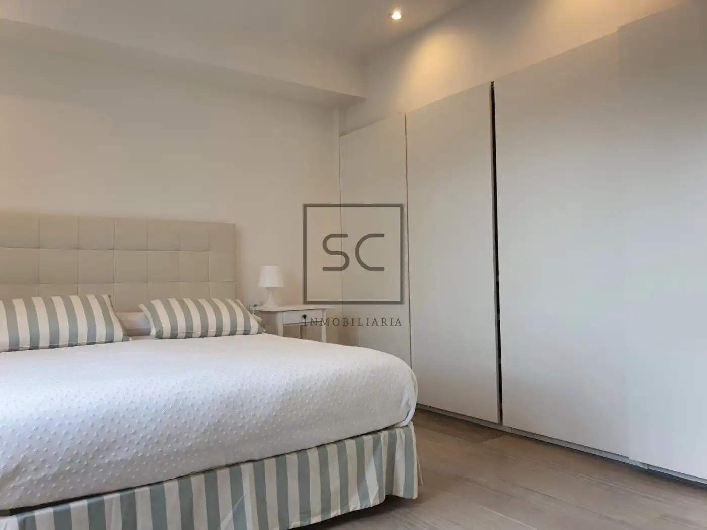 Schlafzimmer von Wohnung zur Miete in Cabanas mit Heizung und Möbliert