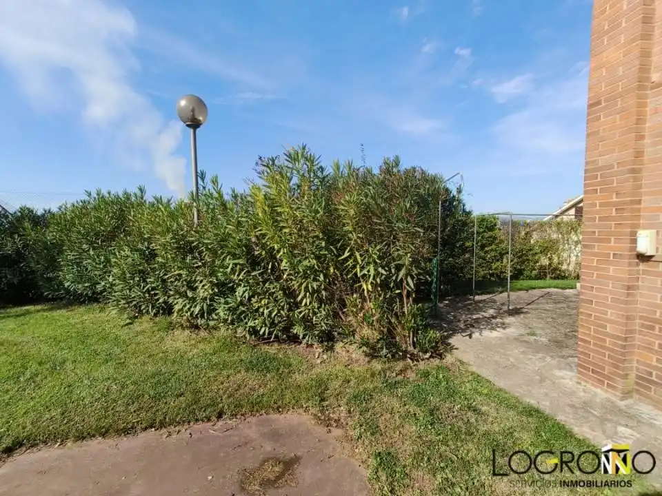 Casa o xalet en venda a Alberite