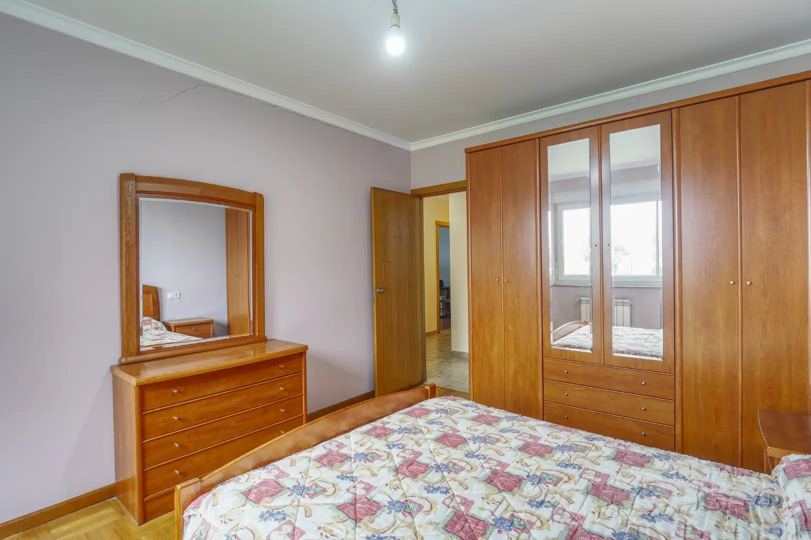 Dormitori de Casa o xalet en venda en Malpica de Bergantiños amb Calefacció, Jardí privat i Parquet