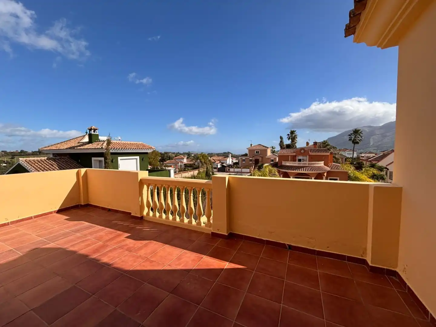 Terrace of Houses for sale in Coín  with Air Conditioner, Heating and Private garden
