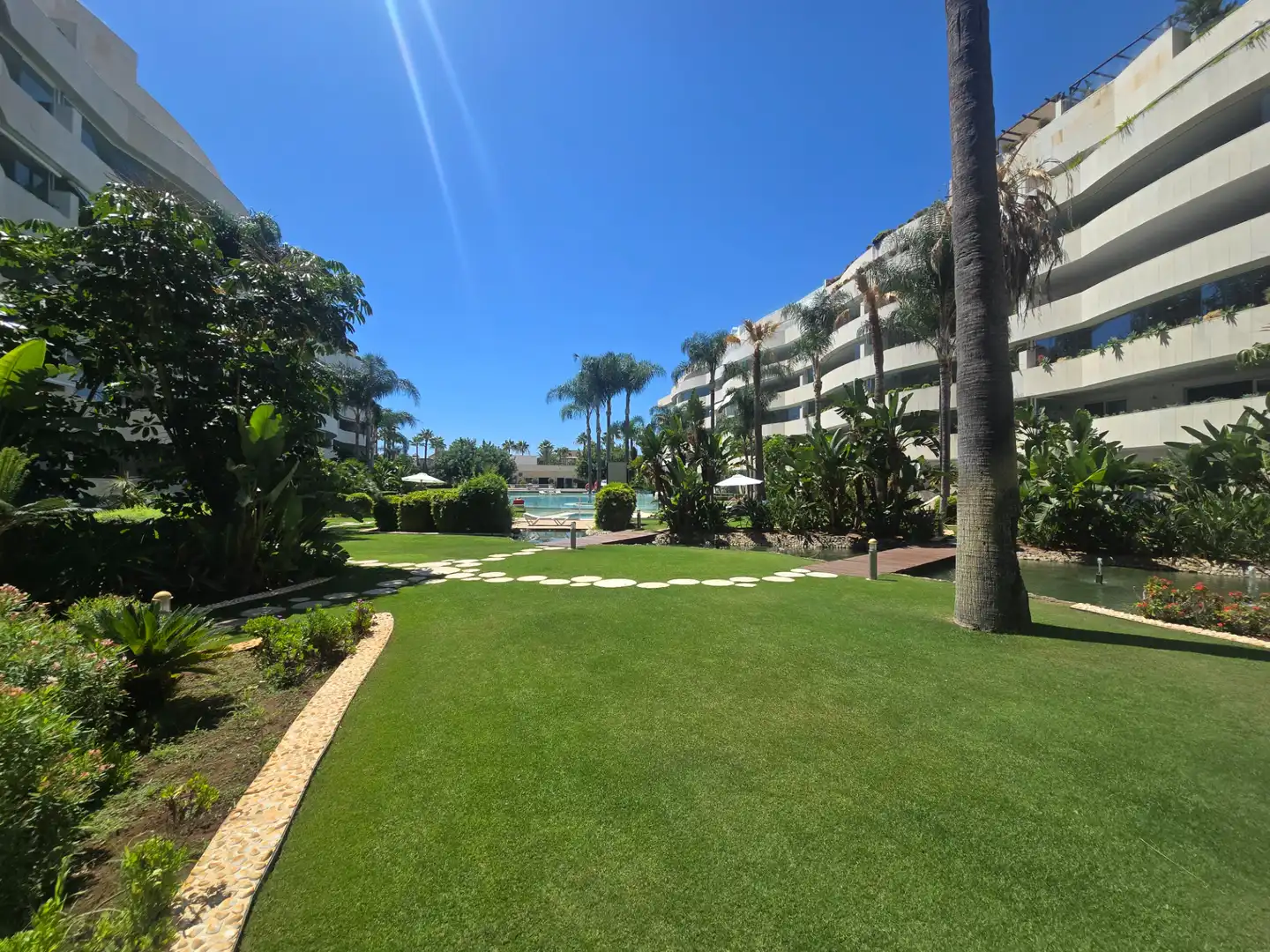 Jardí de Apartament en venda en Marbella amb Aire condicionat, Calefacció i Jardí privat