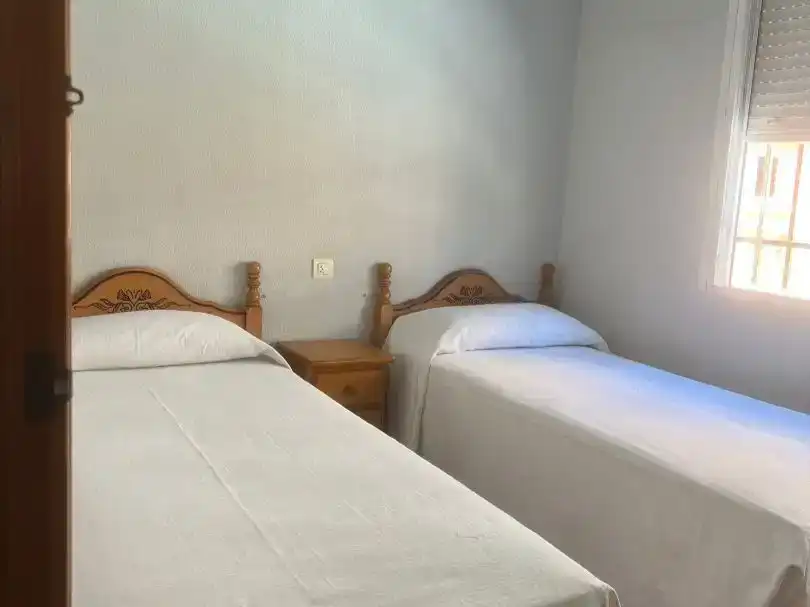 Dormitori de Casa o xalet de lloguer en Torrevieja amb Aire condicionat, Piscina i Balcó