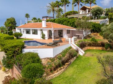 Casa con piscina in vendita a Elviria - Cabopino