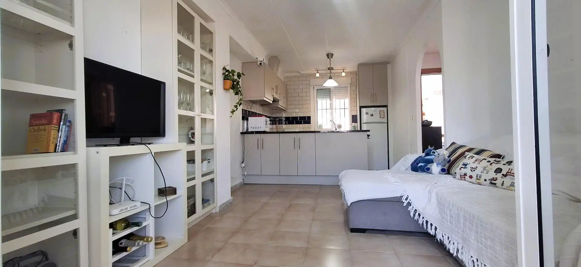 Küche von Erdgeschoss zur Miete in Orihuela mit Klimaanlage, Privatgarten und Terrasse