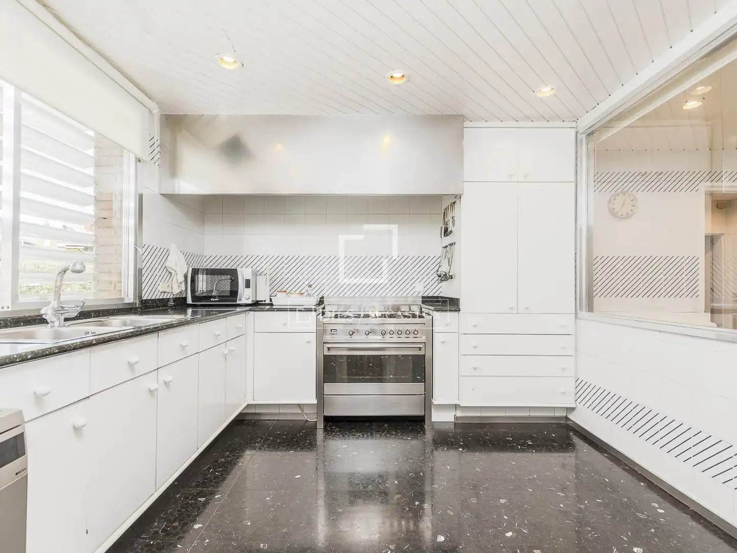 Cocina de Piso en venta en Barcelona con Aire acondicionado