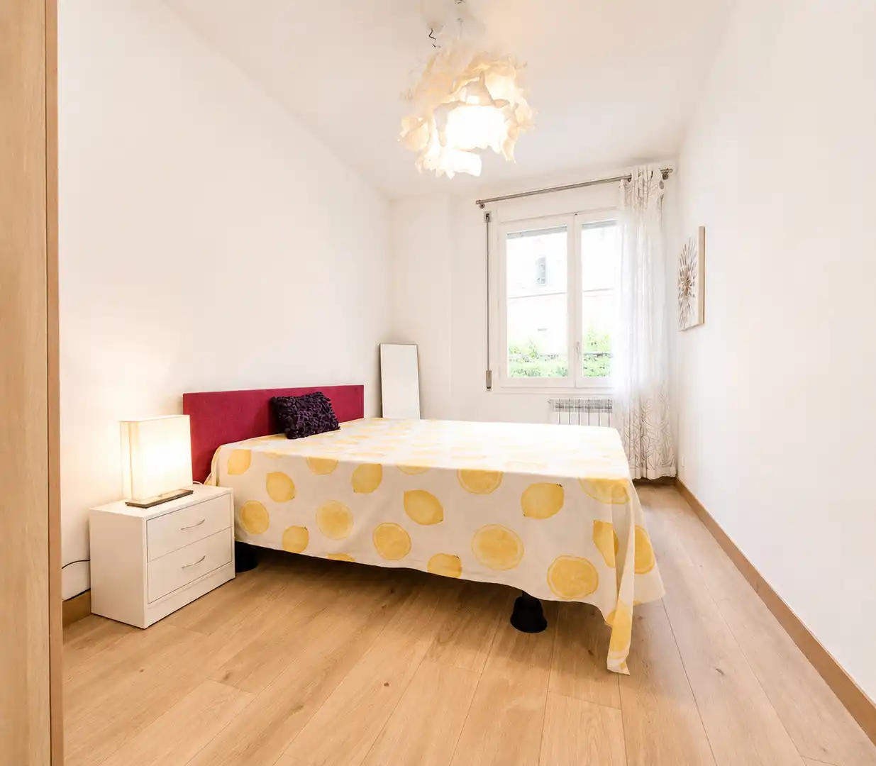 Bedroom of Flat for sale in Barcelona  with Air Conditioner, Heating and Furnished