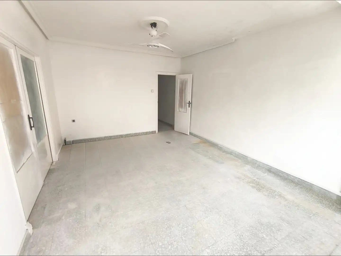 Piso en venta en La Unión con Terraza, Trastero y Balcón