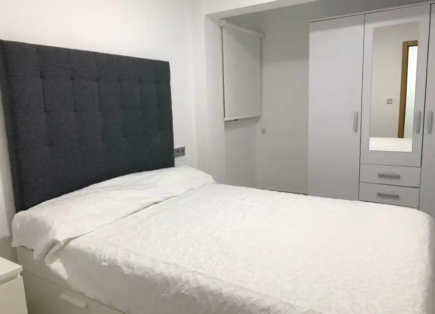 Dormitori de Pis en venda en Castellón de la Plana / Castelló de la Plana amb Traster i Moblat