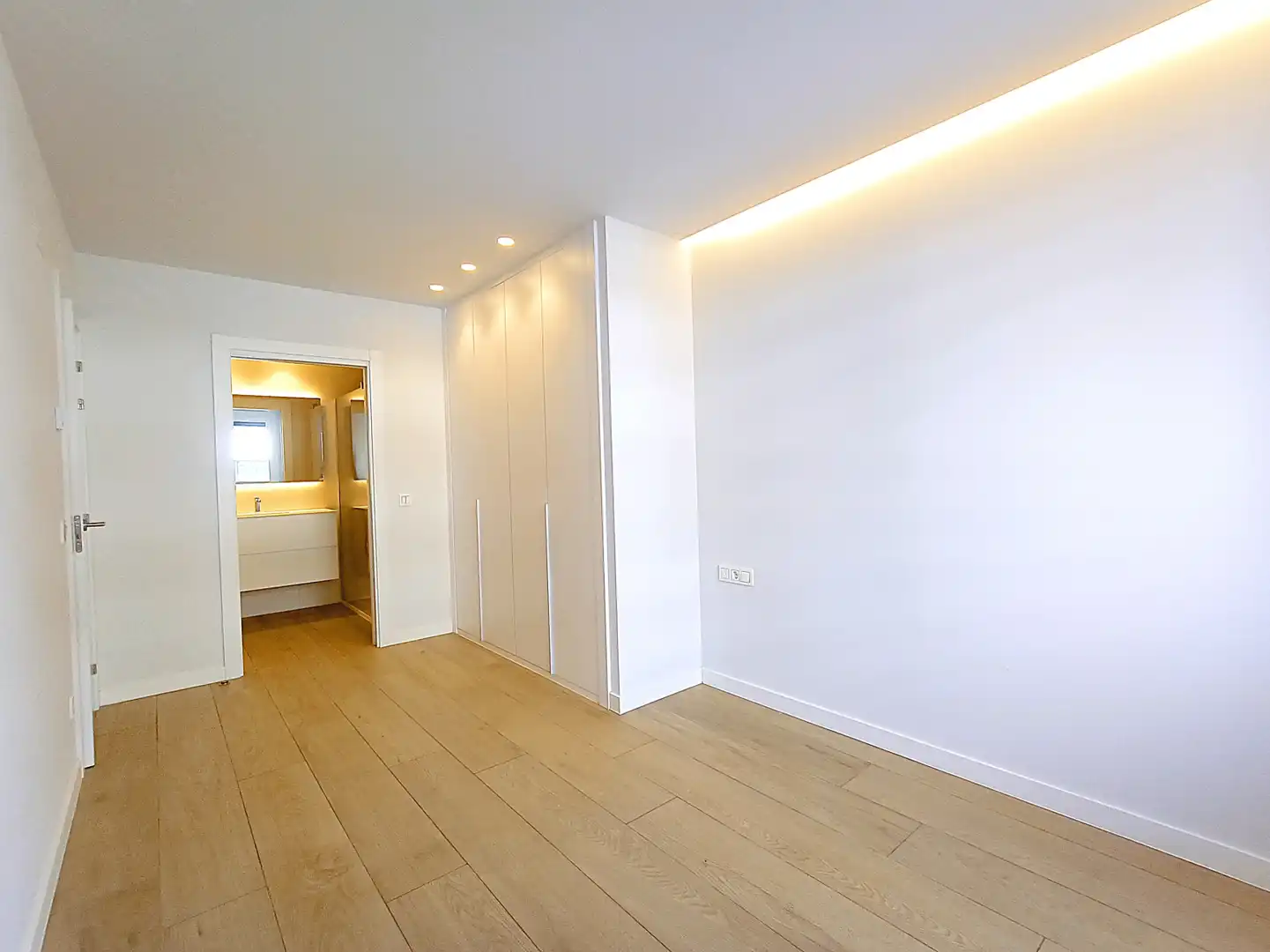 Habitación de Piso de alquiler en  Pamplona / Iruña con Calefacción, Terraza y Trastero
