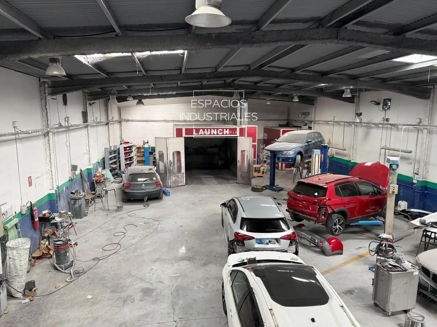 Nave industrial en venta en Velilla de San Antonio