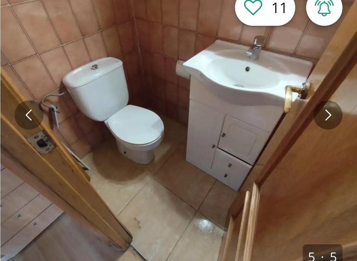 Baño de Ático en venta en Pineda de Mar con Calefacción, Balcón y Alarma