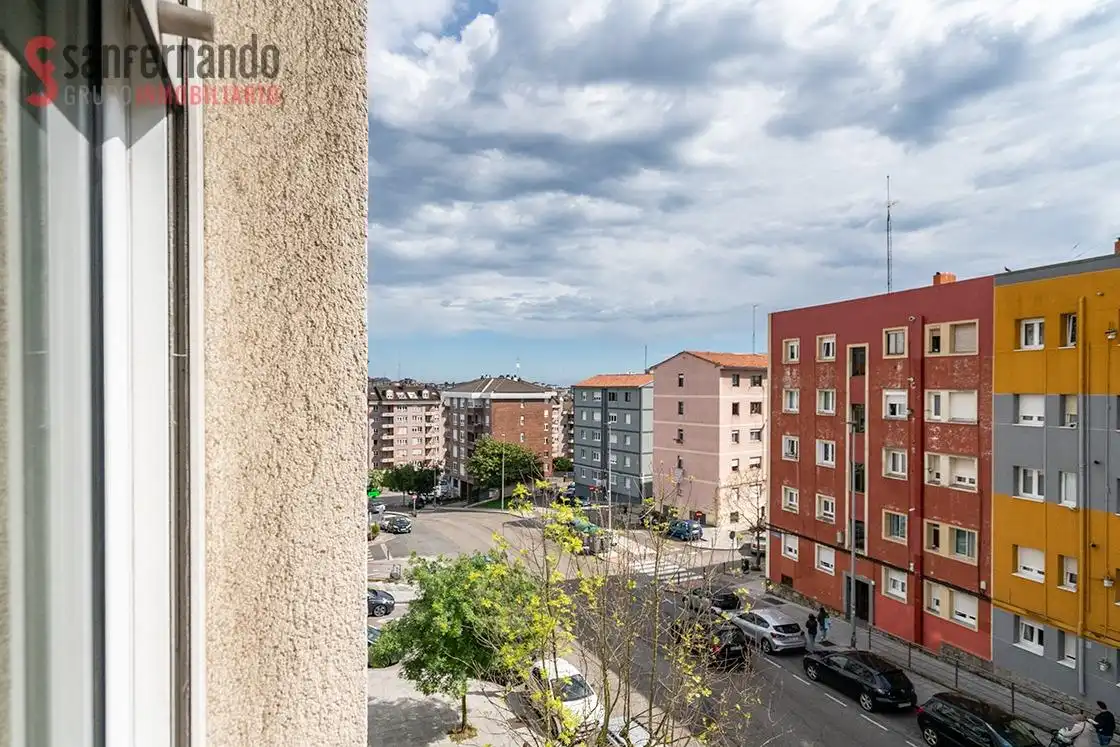 Piso en venta en Calle de la Universidad, Los Castros