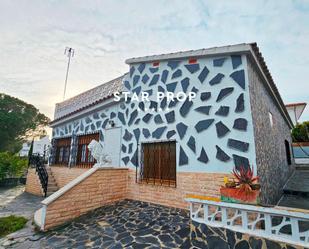 Vista exterior de Casa o xalet en venda en Roses amb Calefacció, Terrassa i Traster