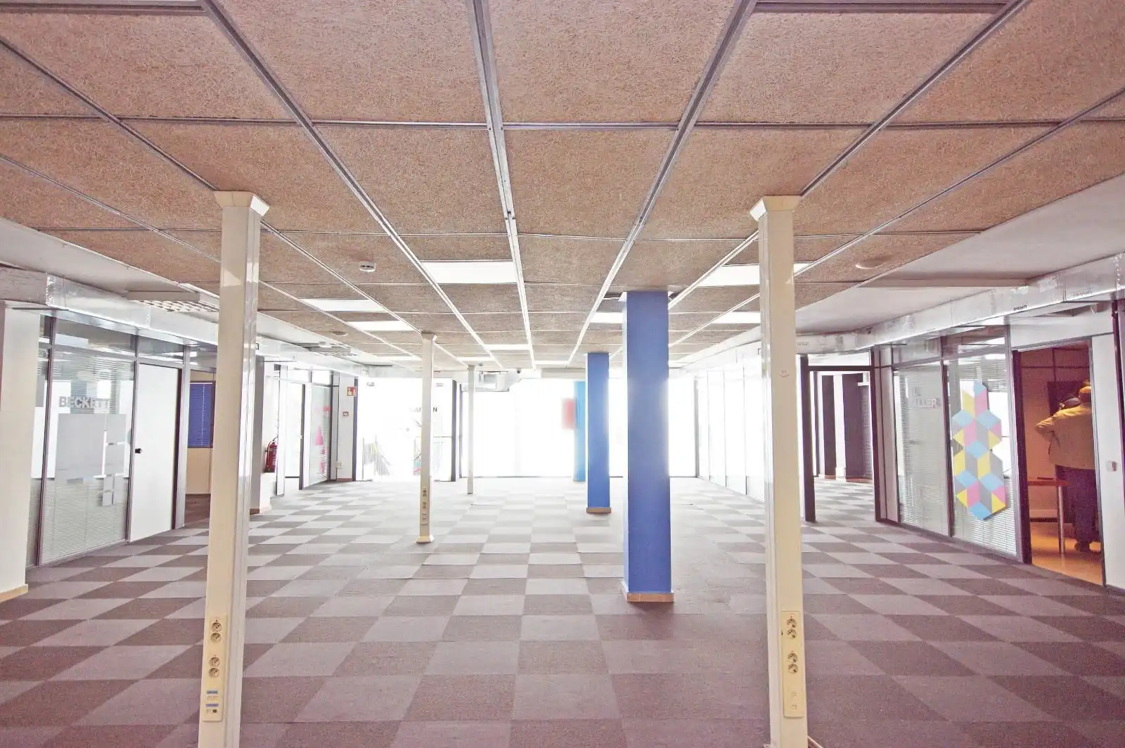 Business premises for sale in Calle Pallars 73, imagen 22