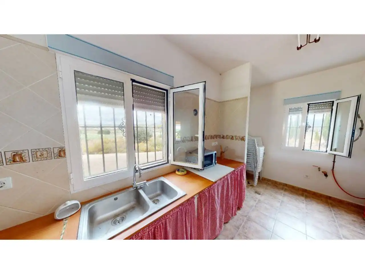 Küche von Country house zum Verkauf in Caravaca de la Cruz mit Privatgarten