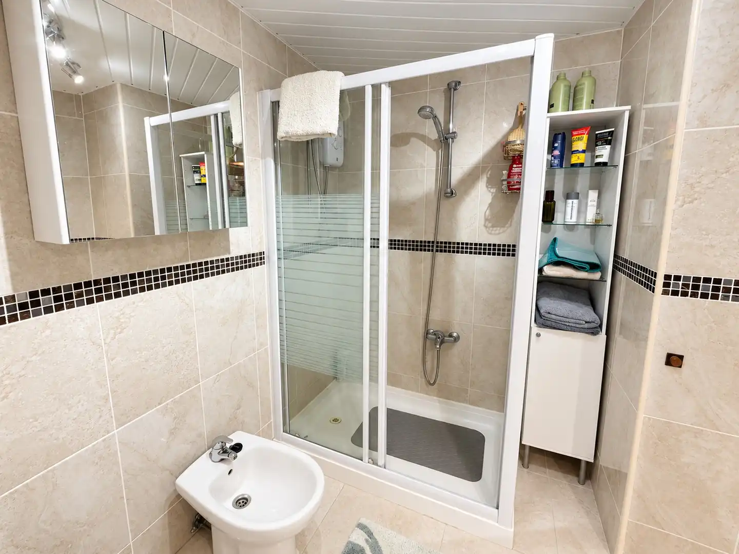 Bany de Apartament en venda en El Pinillo 