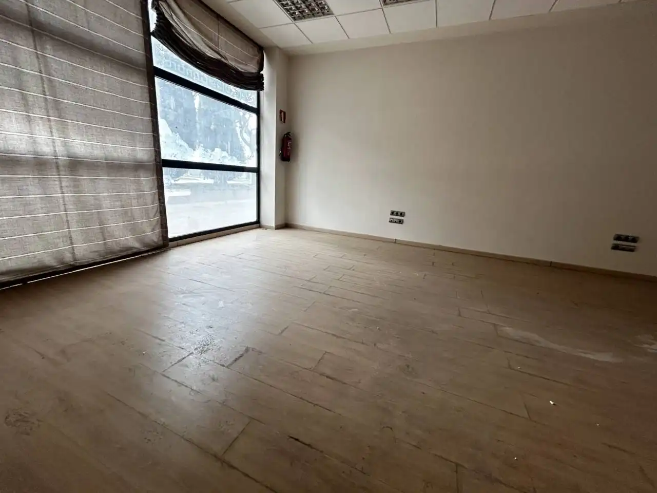 Business premises for sale in Plaza Jurista Cirilo Álvarez, imagen 13