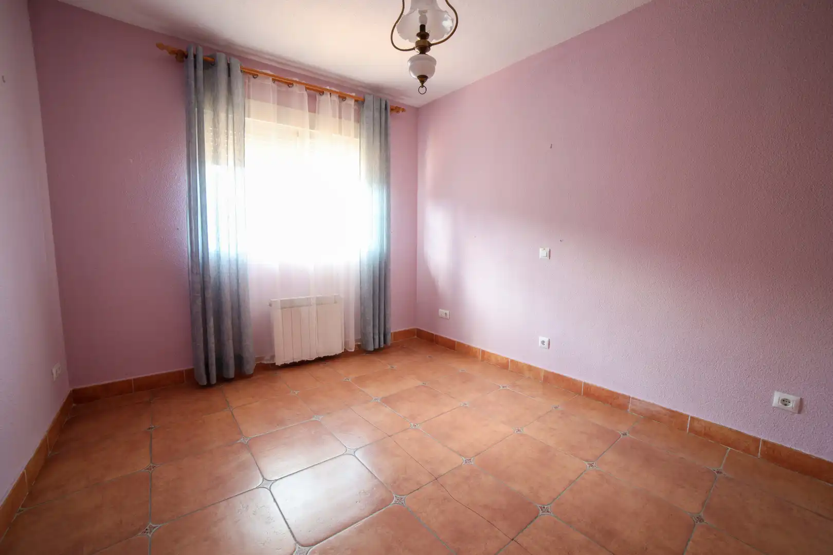 Dormitori de Casa o xalet en venda en Arroyomolinos (Madrid) amb Aire condicionat, Calefacció i Jardí privat