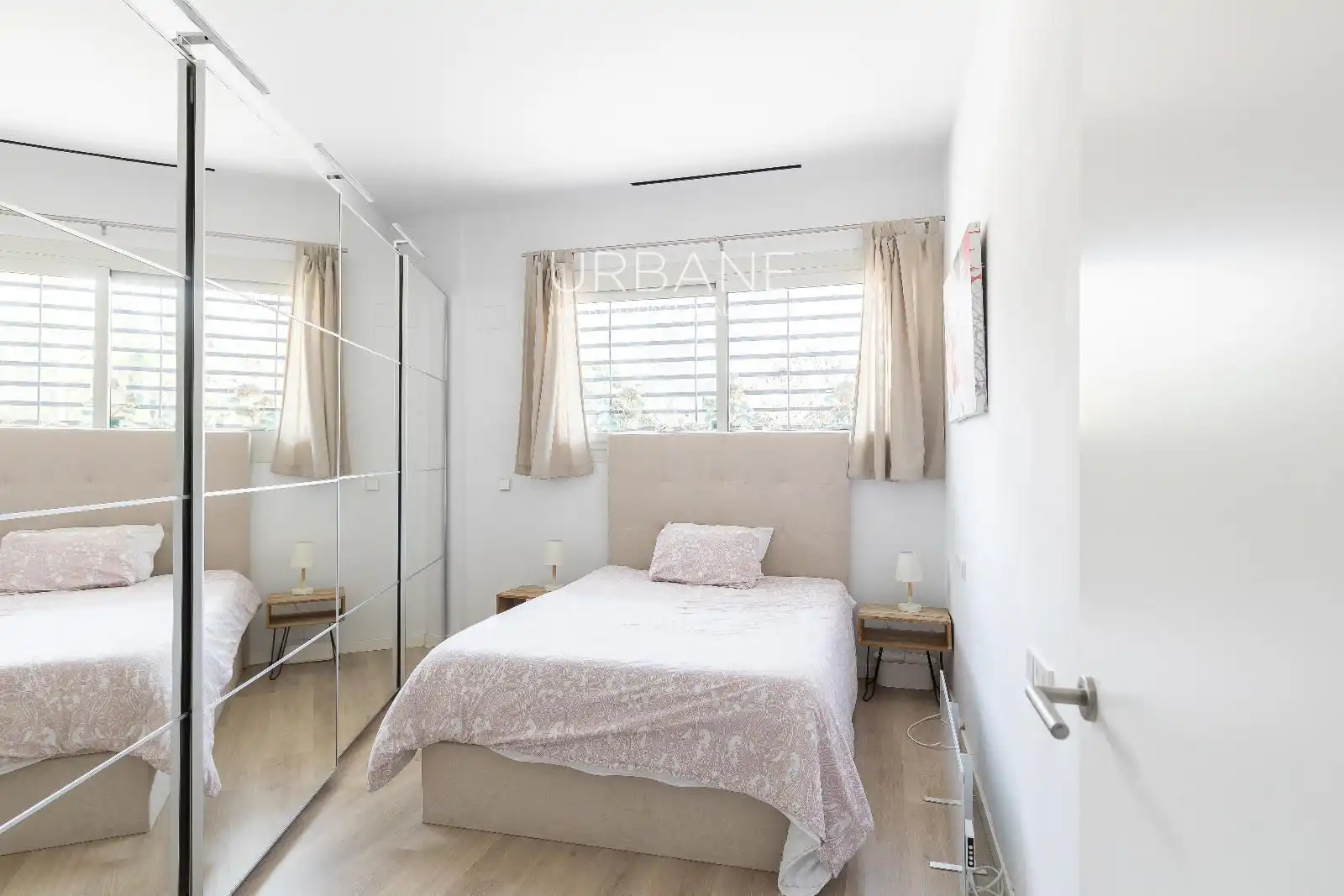 Bedroom of Flat for sale in Barcelona  with Air Conditioner, Heating and Terrace