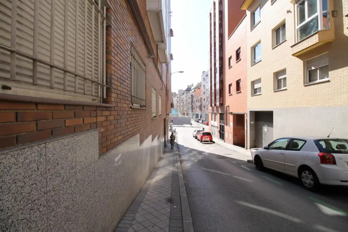 Apartament de lloguer a Valdeacederas
