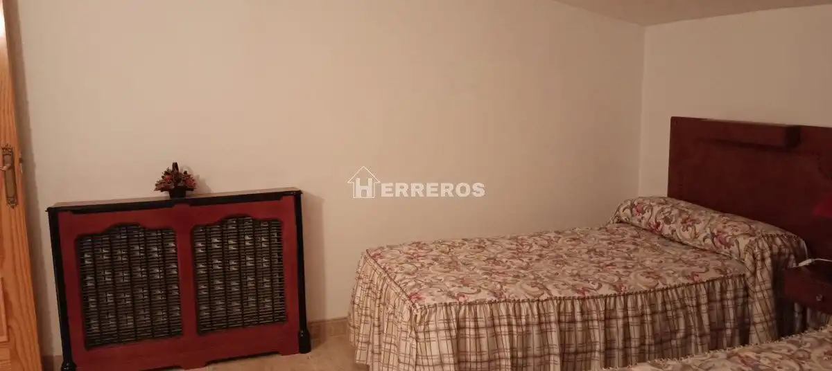 Dormitori de Casa o xalet en venda en Lanciego / Lantziego amb Calefacció, Terrassa i Traster