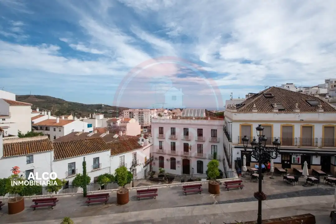 Vista exterior de Pis en venda en Torrox amb Terrassa i Balcó
