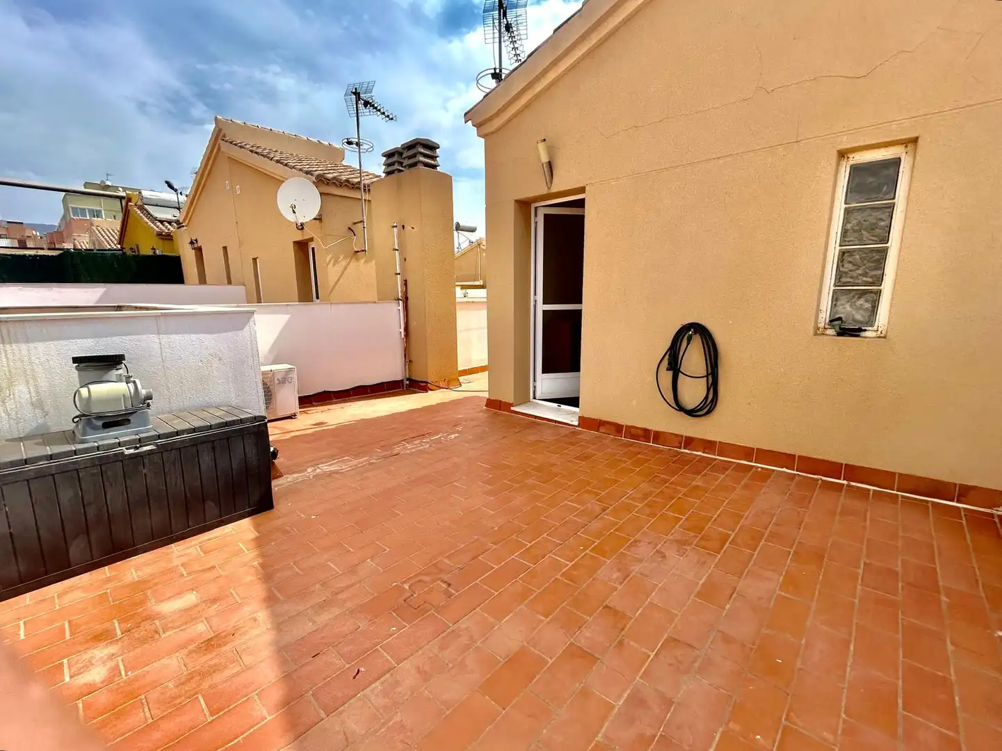 Terrassa de Casa adosada en venda en Roquetas de Mar amb Aire condicionat, Calefacció i Terrassa