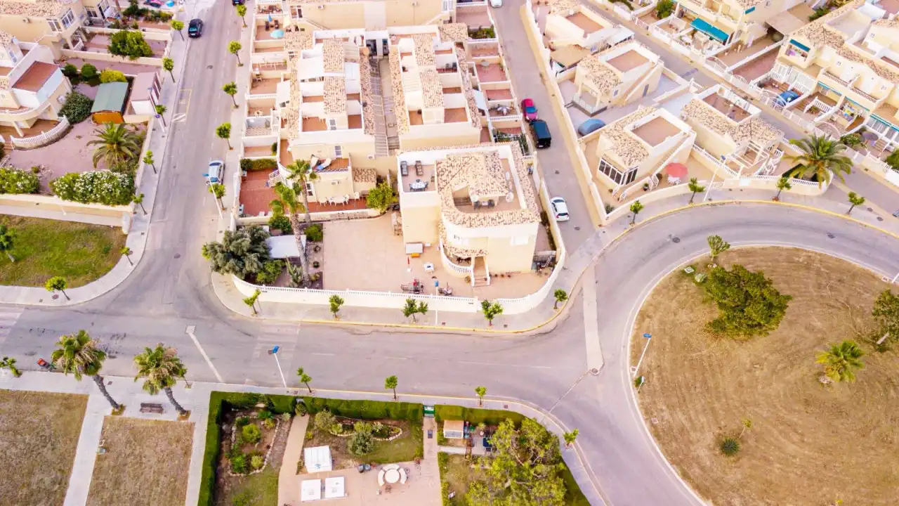 Vista exterior de Casa o xalet en venda en Torrevieja amb Piscina