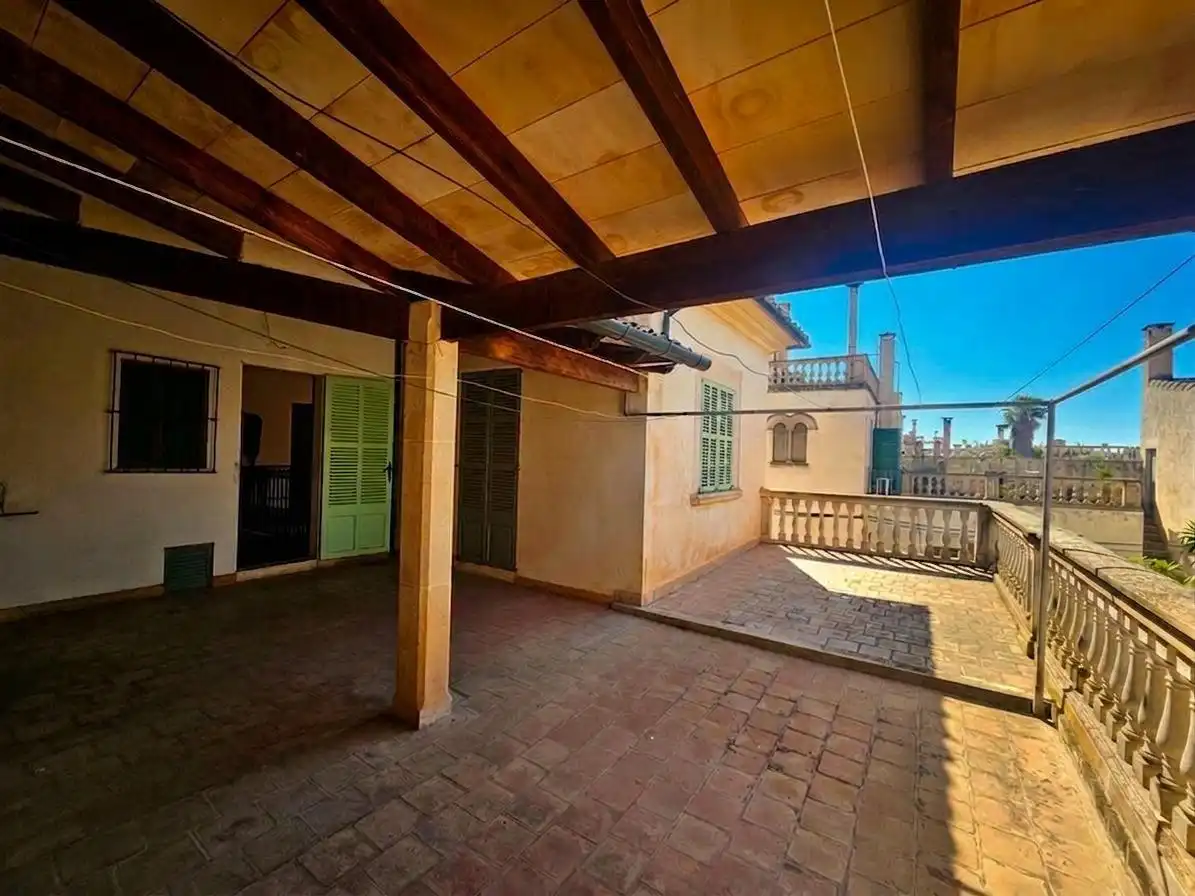 Vista exterior de Casa o xalet en venda en Llucmajor amb Calefacció, Jardí privat i Terrassa