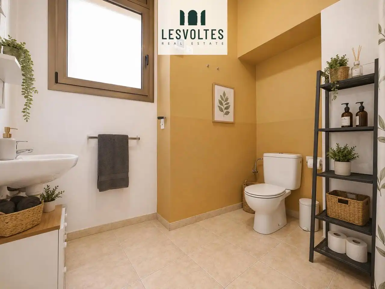 Badezimmer von Geschaftsraum zur Miete in Palafrugell mit Klimaanlage