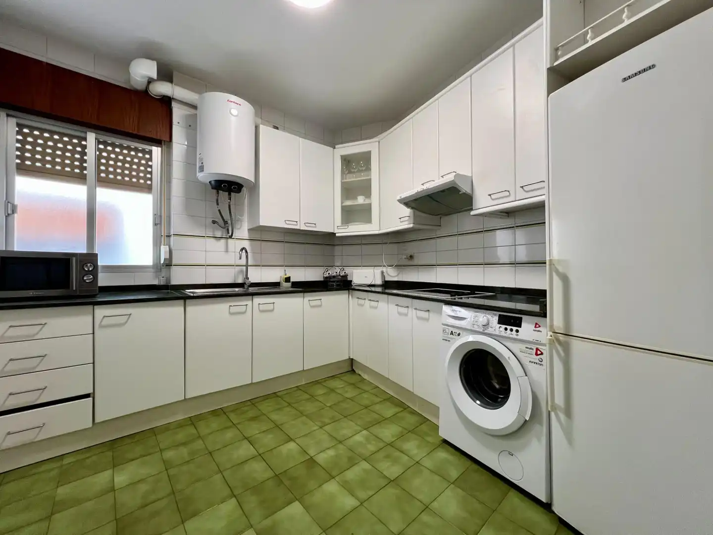 Cuina de Dúplex en venda en Córdoba amb Aire condicionat, Terrassa i Balcó