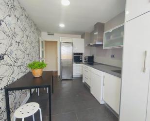 Cuina de Pis de lloguer en Elche / Elx amb Aire condicionat, Calefacció i Terrassa