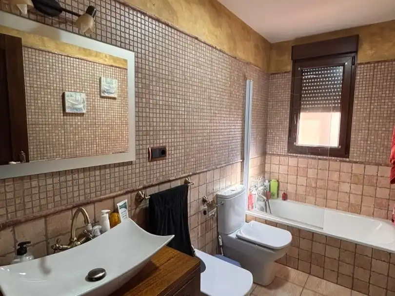 Bany de Casa o xalet en venda en San Martín de la Vega amb Aire condicionat