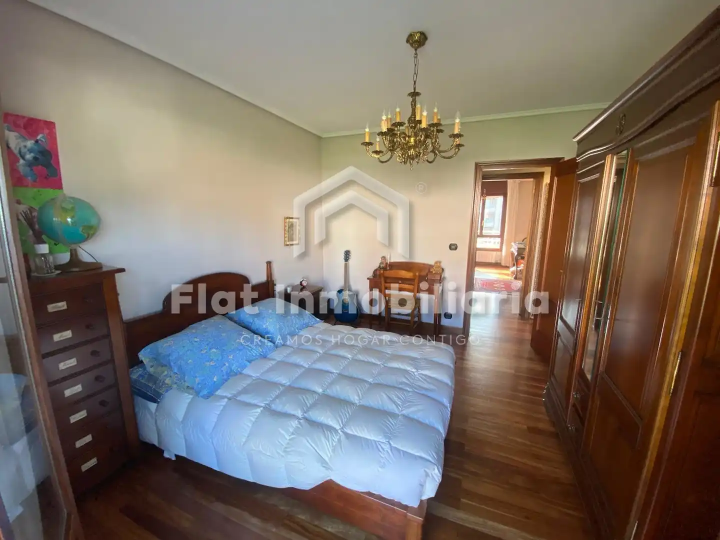 Sala de estar de Piso en venta en Castro-Urdiales con Calefacción, Parquet y Terraza