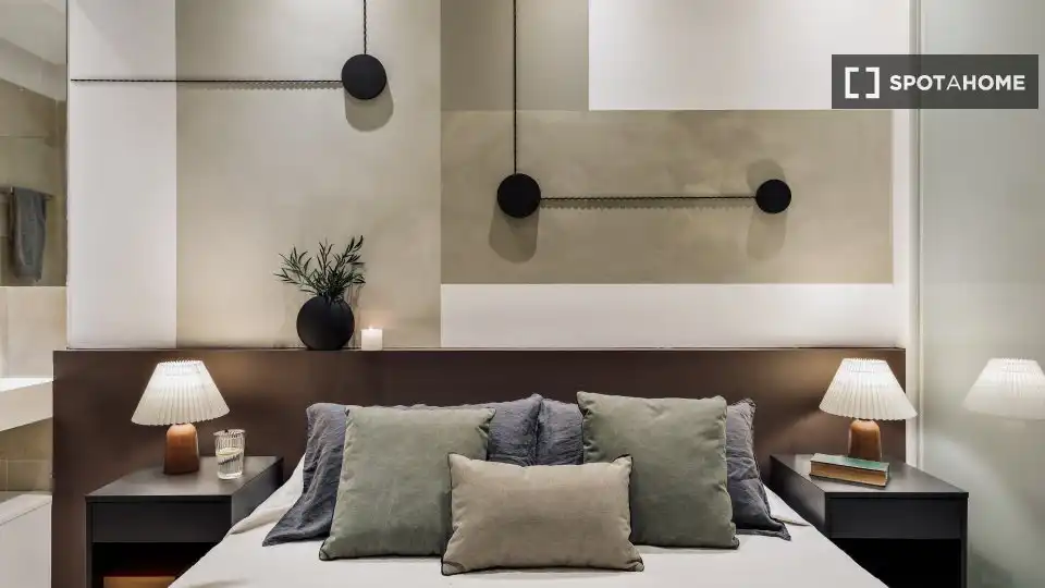 Dormitori de Apartament per a compartir en Barcelona amb Aire condicionat, Terrassa i Moblat